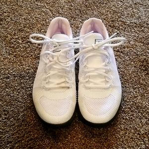 Womens nike tennis court shoes